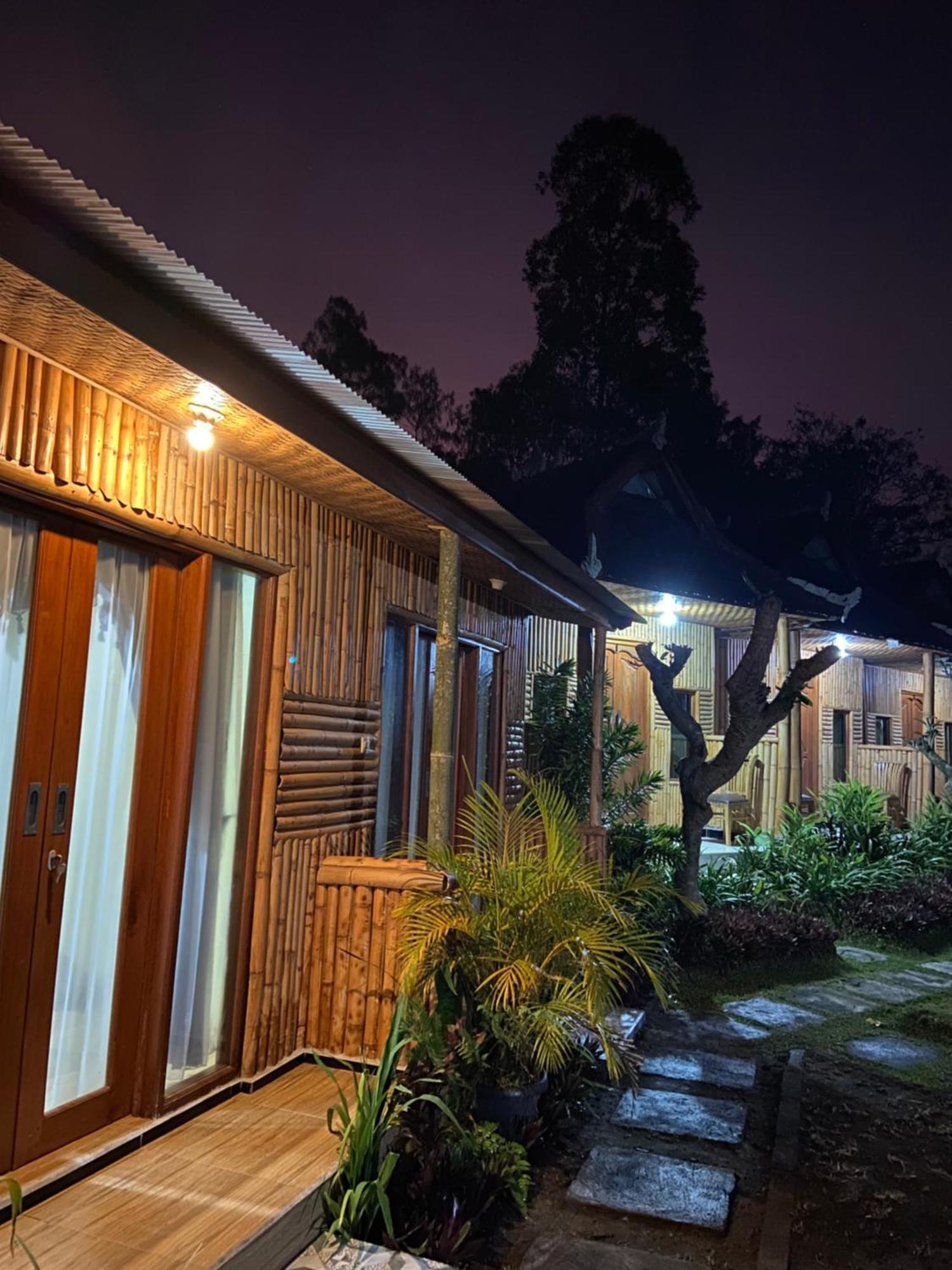 D'Yoga Bamboo Cabin Kintamani  Exterior photo