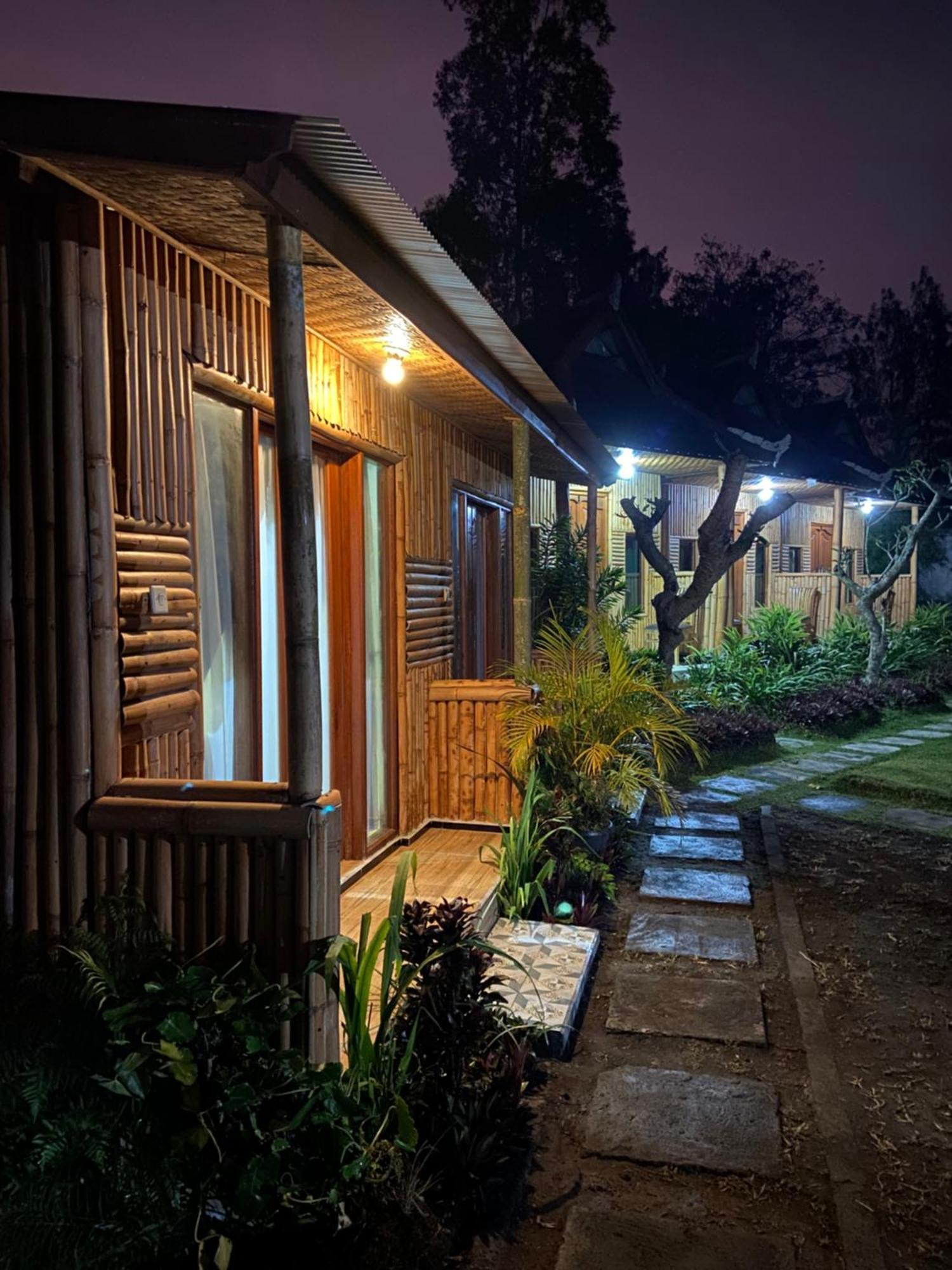 D'Yoga Bamboo Cabin Kintamani  Exterior photo